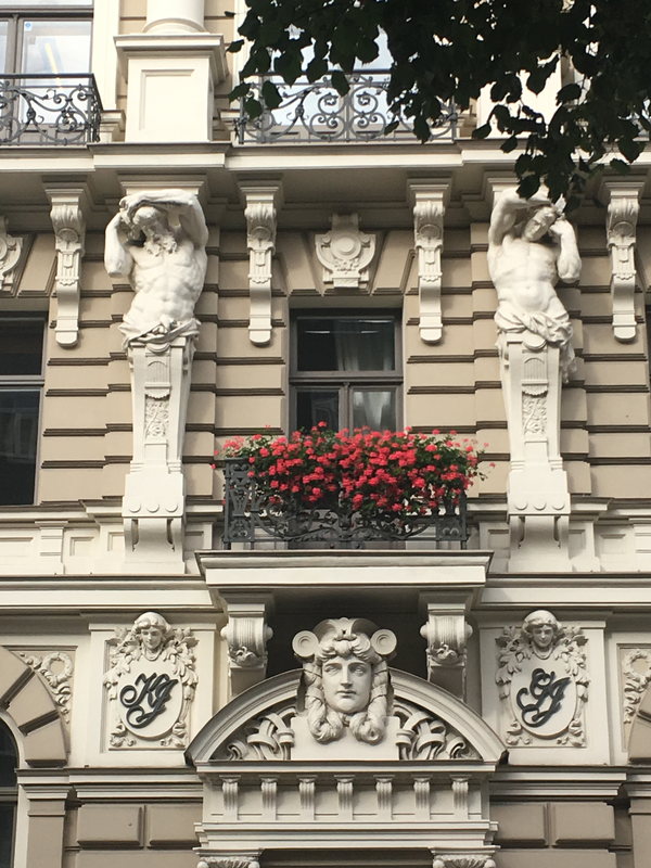 Jūgendstila ēka Rīgas centrā